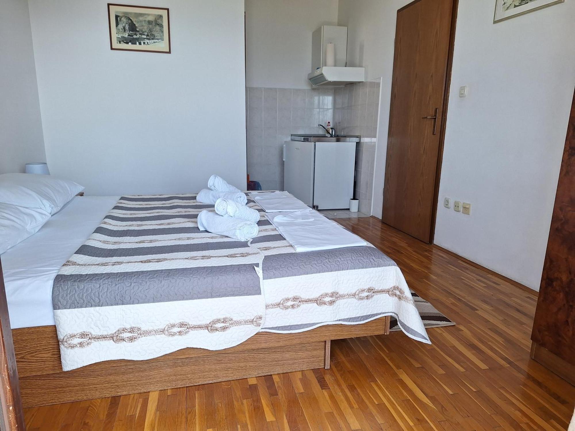 Ante apartments Duće Habitación foto